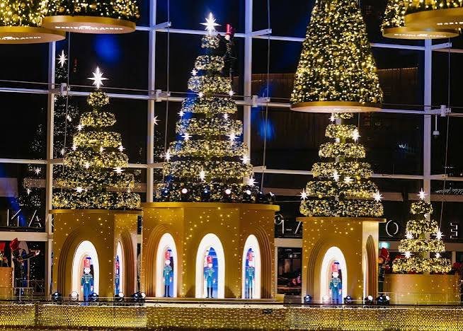 christmas tree singapore